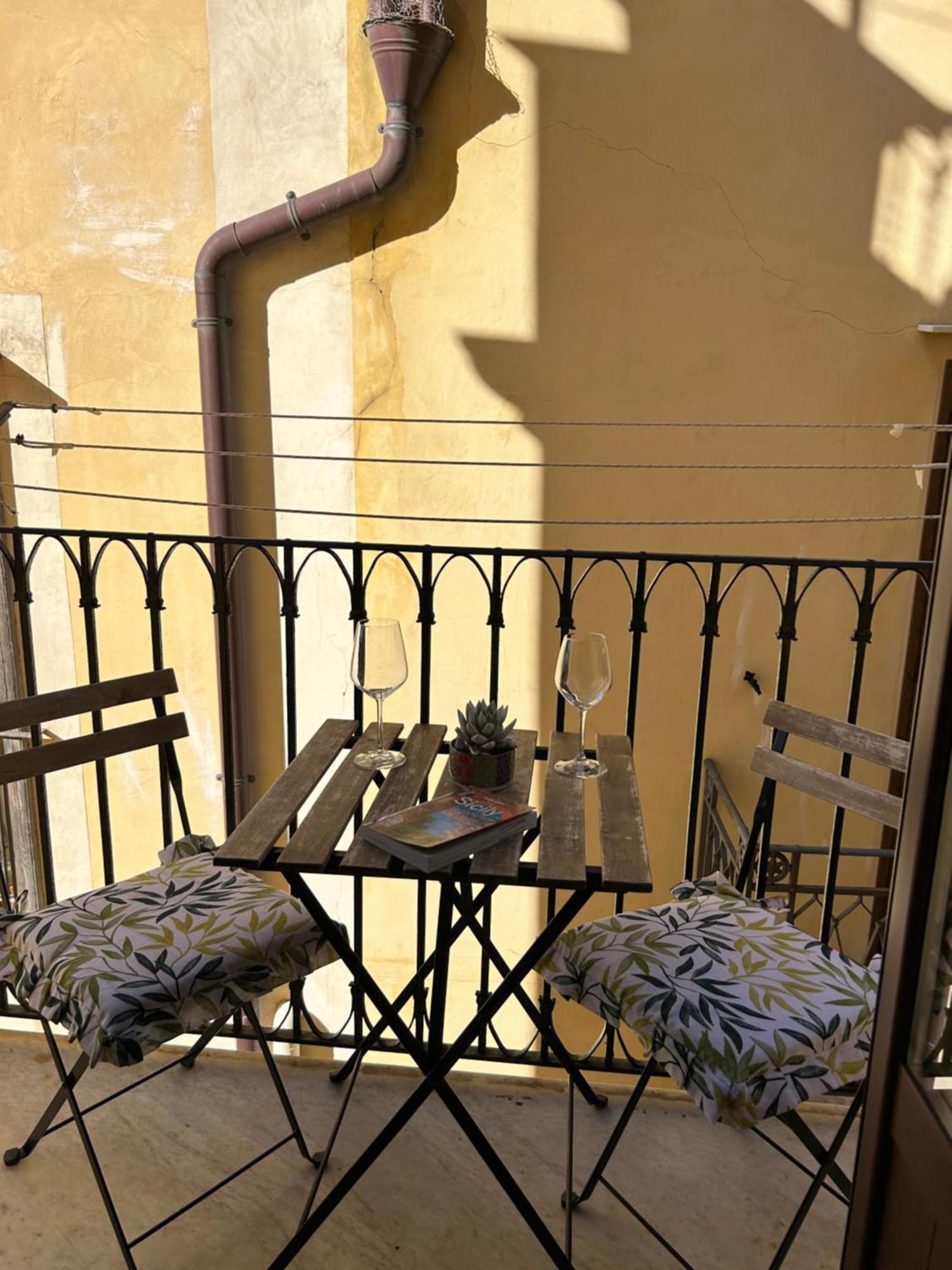 Sicilian Dream Apartments Cefalu Exterior photo